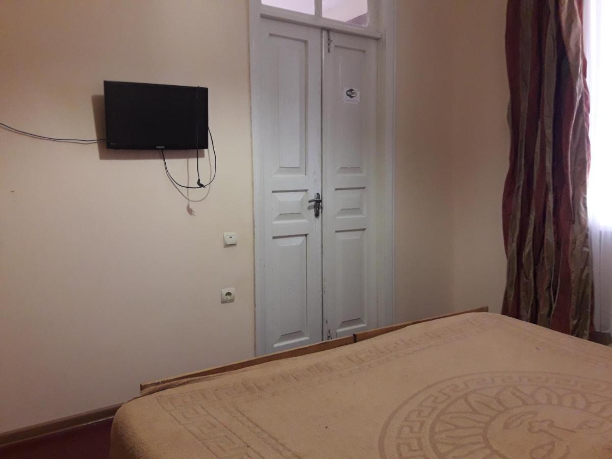 Guest House Polnaya Chasha ออชัมชีรา ภายนอก รูปภาพ