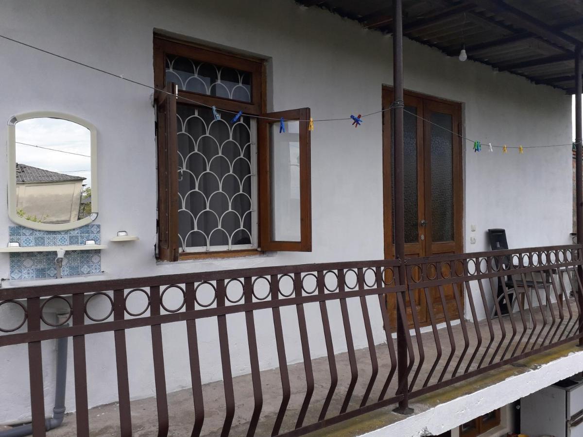 Guest House Polnaya Chasha ออชัมชีรา ภายนอก รูปภาพ
